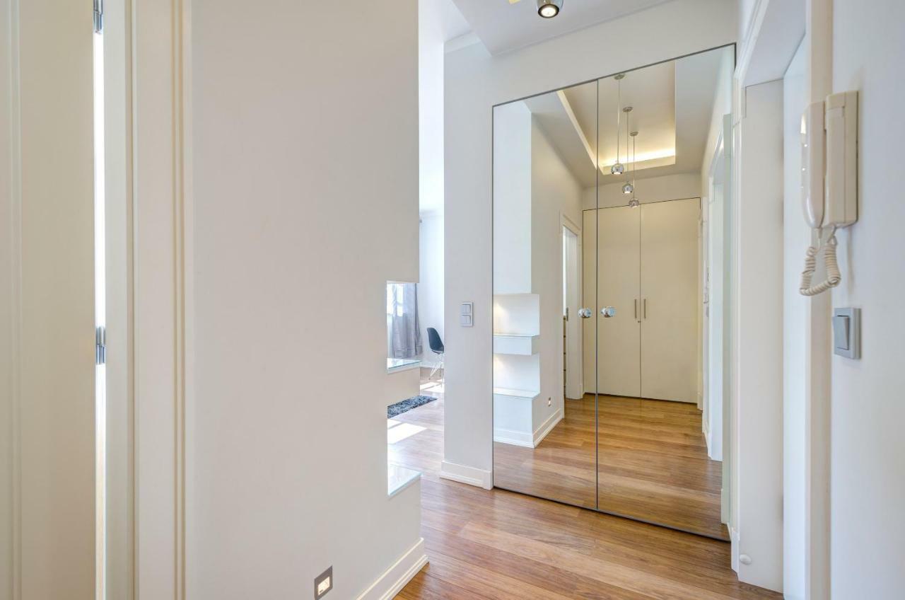 Stylish Apartment In Heart Of Oldtown Gdansk Bagian luar foto